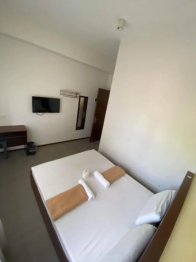 Otel Travelers Inn Matina Davao City Filipinler